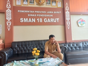 Dua Angka, Satu Proyek Rp 842,3 Juta Di Papan VS Rp 901,6 Juta, Transparasi SMAN 18 Garut Diuji