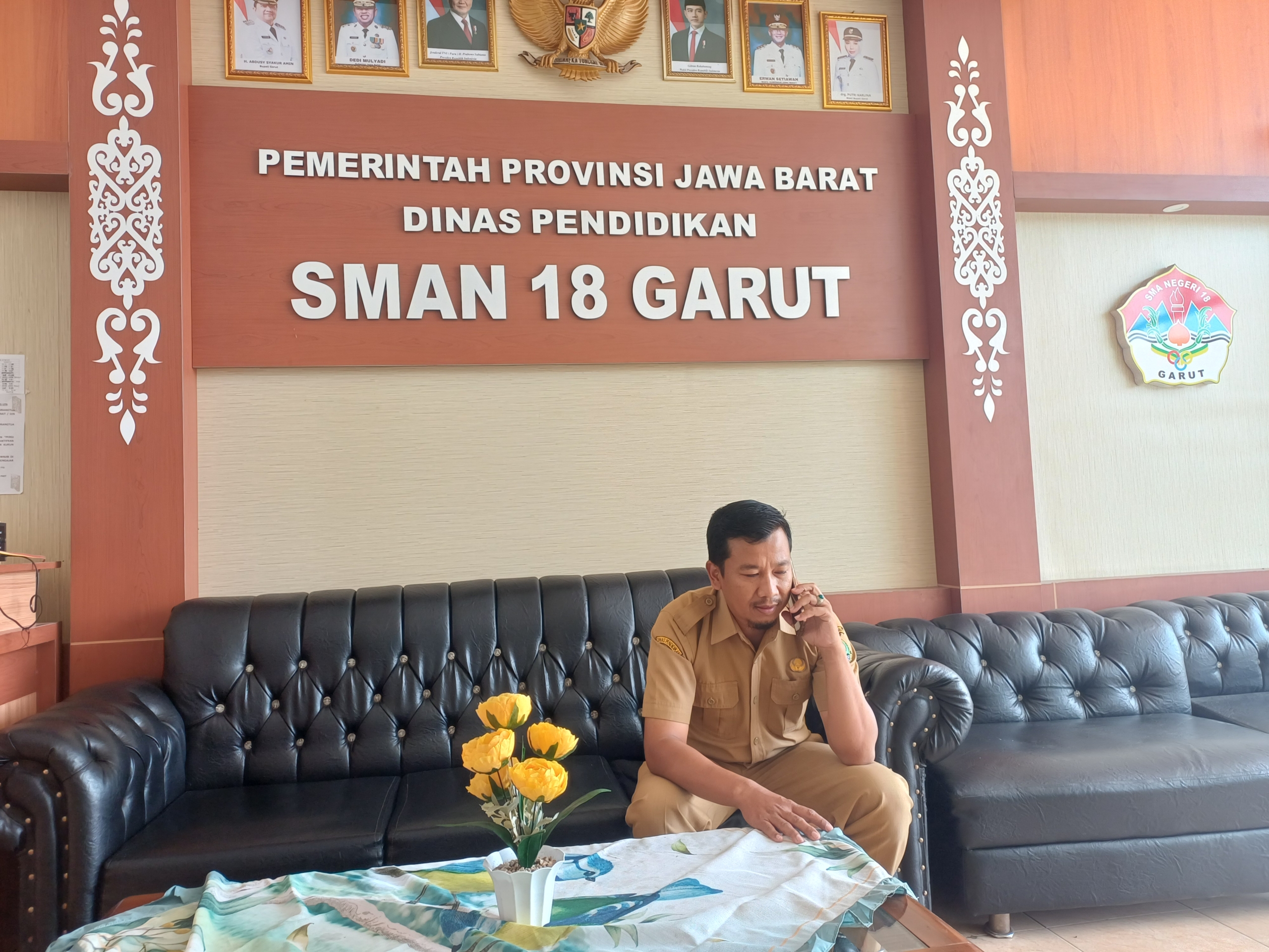 Dua Angka, Satu Proyek Rp 842,3 Juta Di Papan VS Rp 901,6 Juta, Transparasi SMAN 18 Garut Diuji