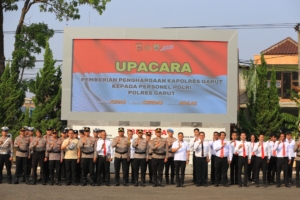 30 Personel Polres Garut Terima Penghargaan, Toreh Prestasi hingga Ungkap Peredaran Narkotika