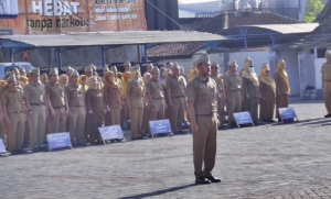 Sekda Garut Lepas Tiga Pengurus DMI untuk Umrah melalui Program CSR