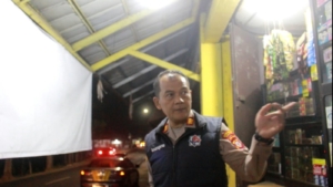 Polisi Kepung Peredaran Miras di Cilawu, Penjual dan 9 Botol Beralkohol Diamankan