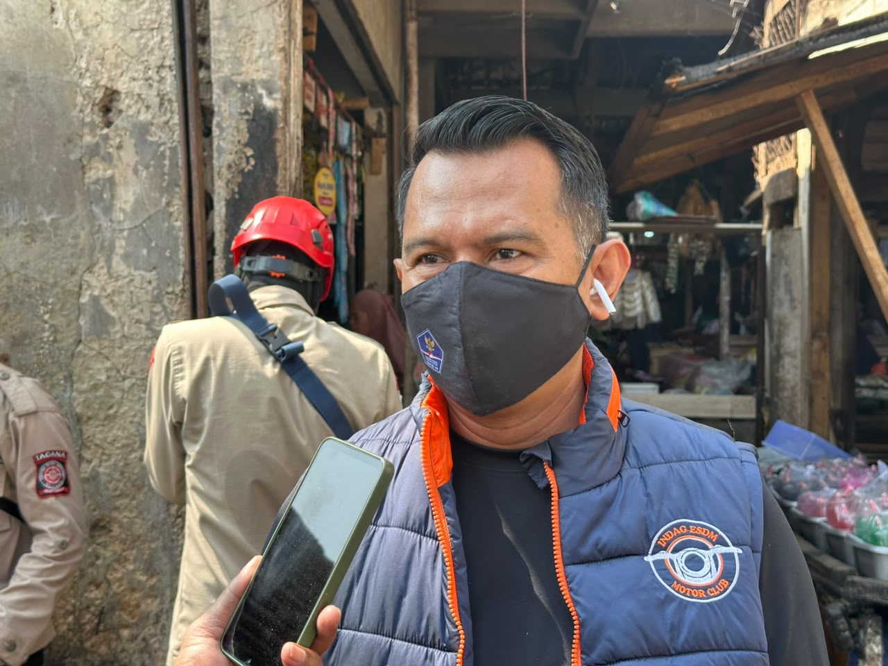Kebakaran Hanguskan 382 Tempat Usaha, Pemkab Garut Bersihkan Pasar Andir dan Siapkan Pasar Darurat