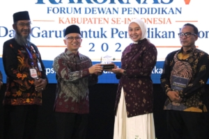 Wamendikdasmen Buka Rakornas V Dewan Pendidikan di Garut, Revisi UU Sisdiknas Disorot